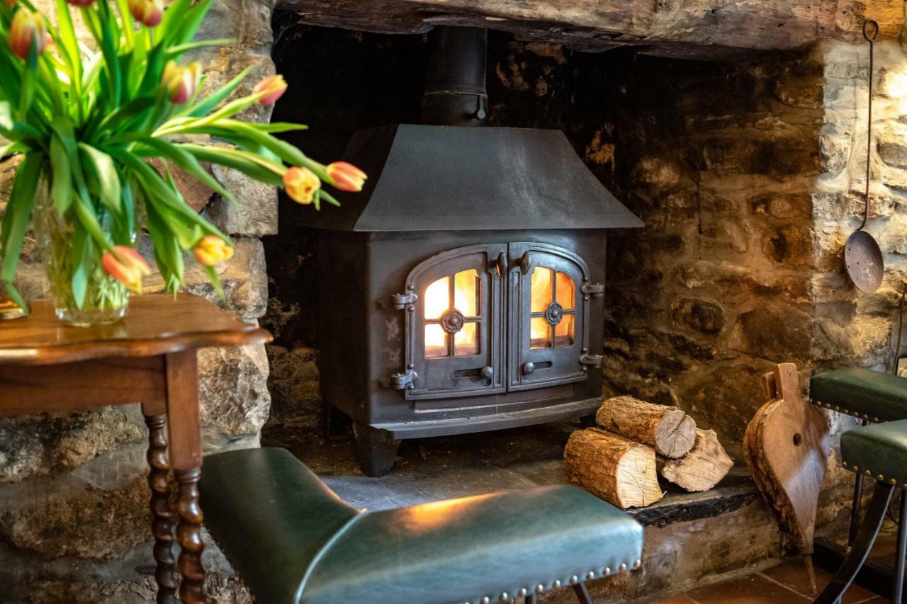 Ty Mawr Country Hotel & Restaurant Carmarthen Eksteriør billede