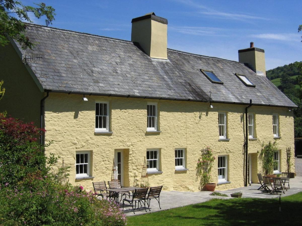 Ty Mawr Country Hotel & Restaurant Carmarthen Eksteriør billede