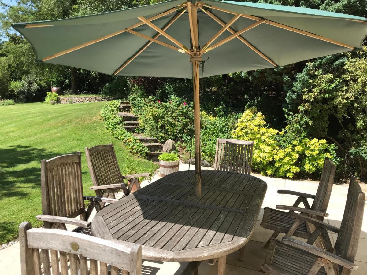 Ty Mawr Country Hotel & Restaurant Carmarthen Eksteriør billede